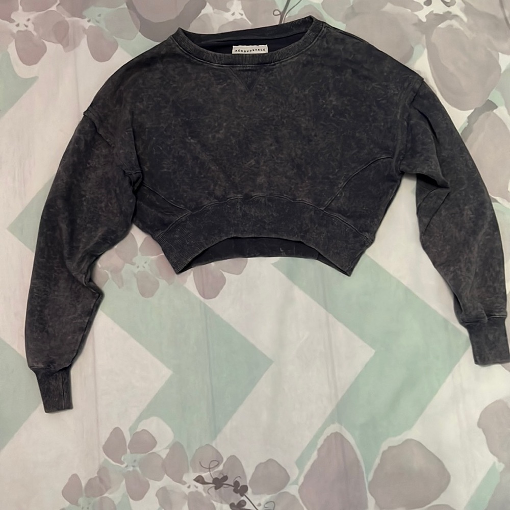 Aéropostale cropped crew neck sweatshirt